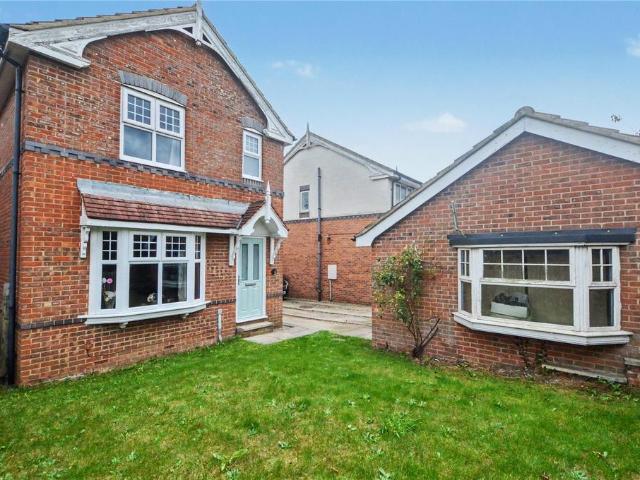 3 bedroom detached house for sale