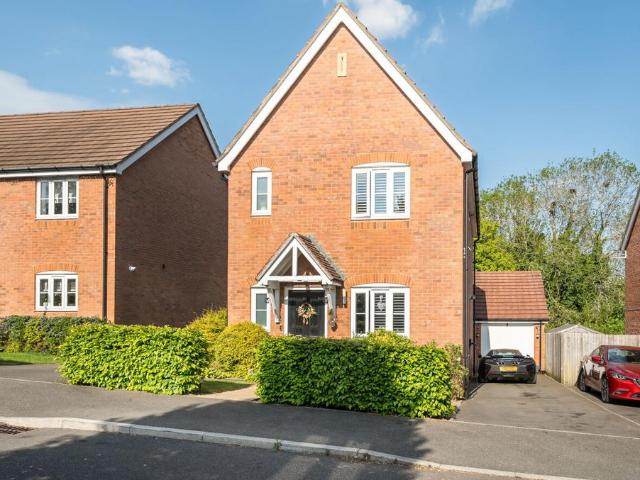 3 bedroom detached house for sale