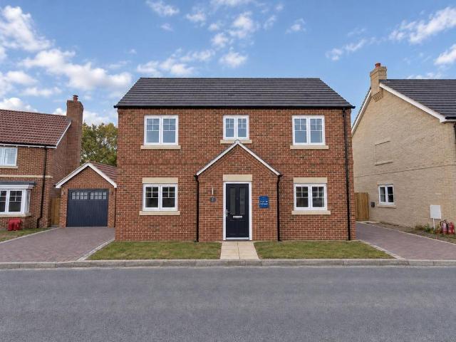 3 bedroom detached house for sale