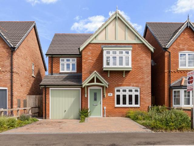 3 bedroom detached house for sale