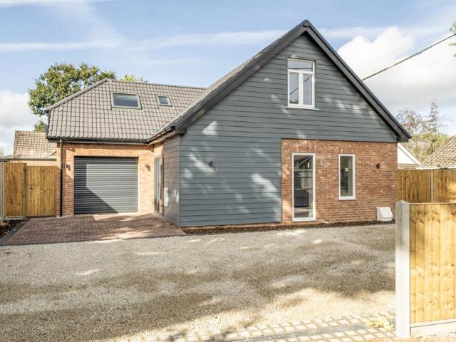 3 bedroom detached house for sale