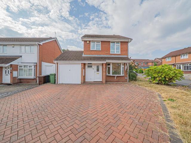 3 bedroom detached house for sale