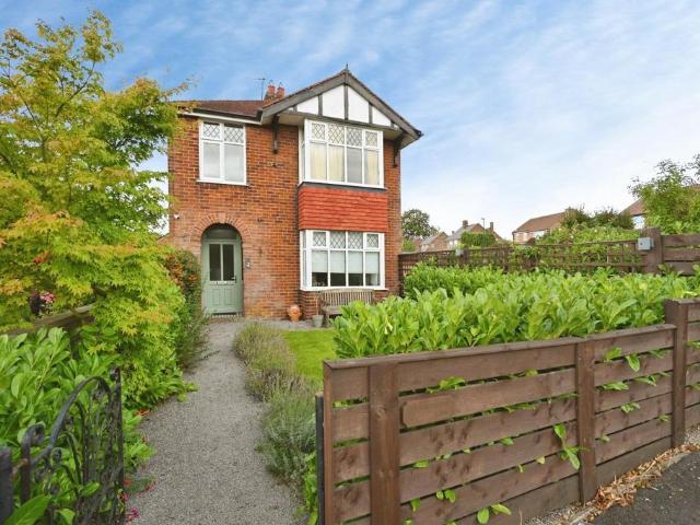 3 bedroom detached house for sale
