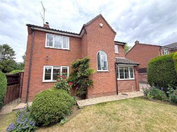 3 bedroom detached house for sale