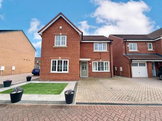 3 bedroom detached house for sale