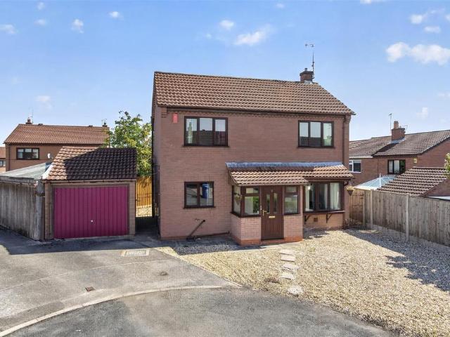 3 bedroom detached house for sale