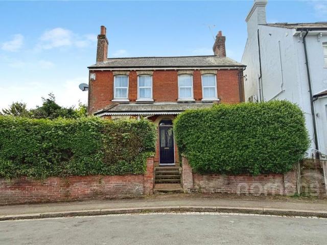3 bedroom detached house for sale