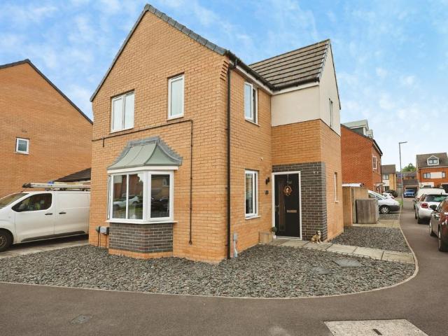 3 bedroom detached house for sale