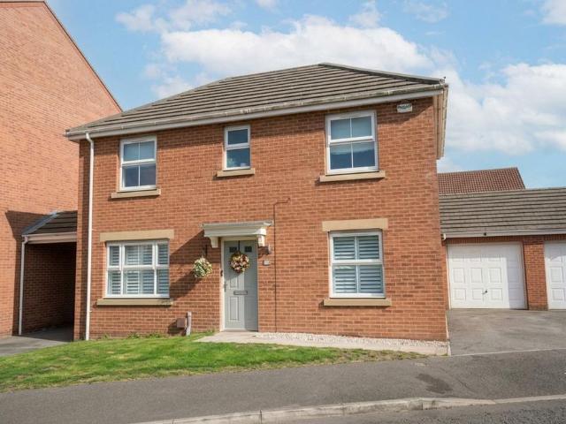 3 bedroom detached house for sale