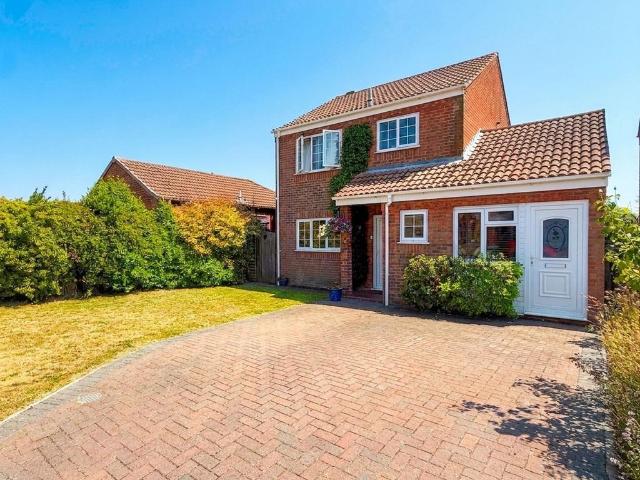 3 bedroom detached house for sale