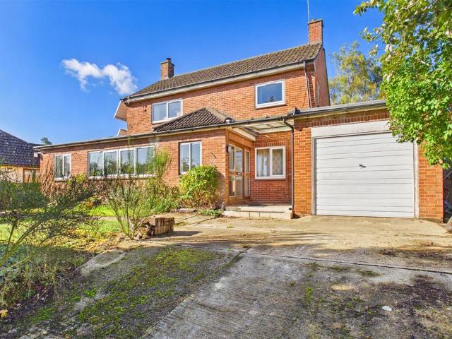 3 bedroom detached house for sale