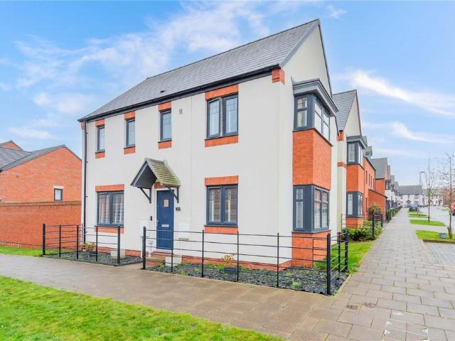 3 bedroom detached house for sale