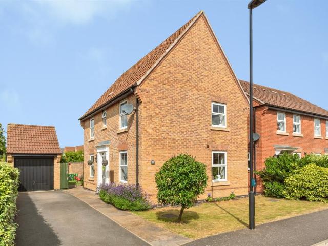 3 bedroom detached house for sale