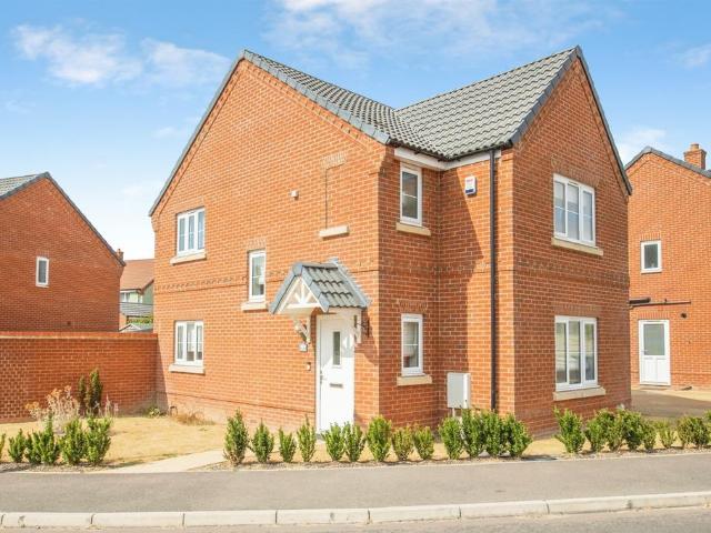 3 bedroom detached house for sale