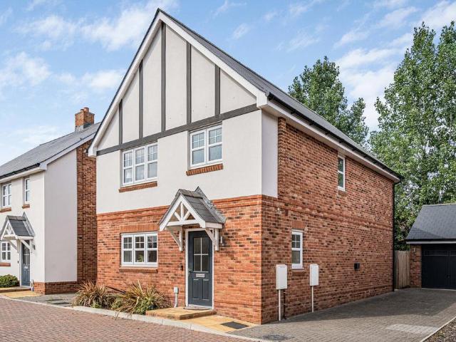 3 bedroom detached house for sale