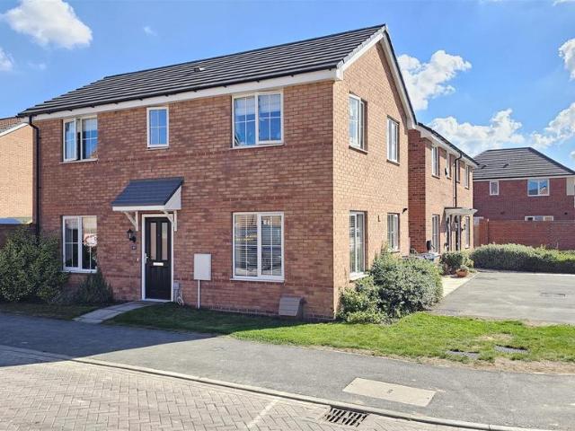 3 bedroom detached house for sale