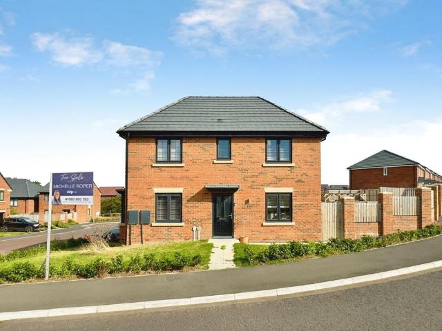3 bedroom detached house for sale