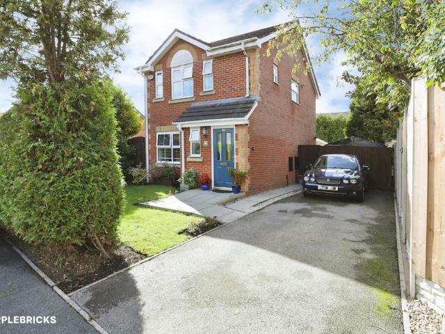 3 bedroom detached house for sale