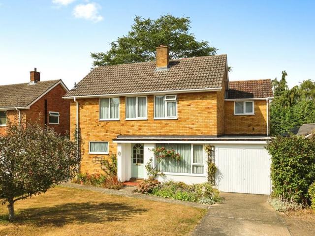 3 bedroom detached house for sale