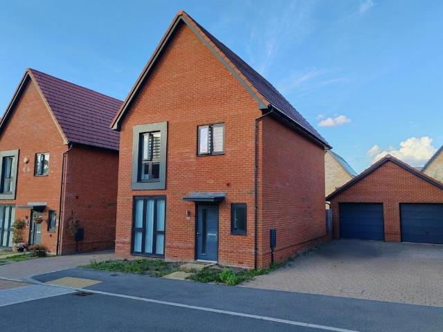 3 bedroom detached house for sale