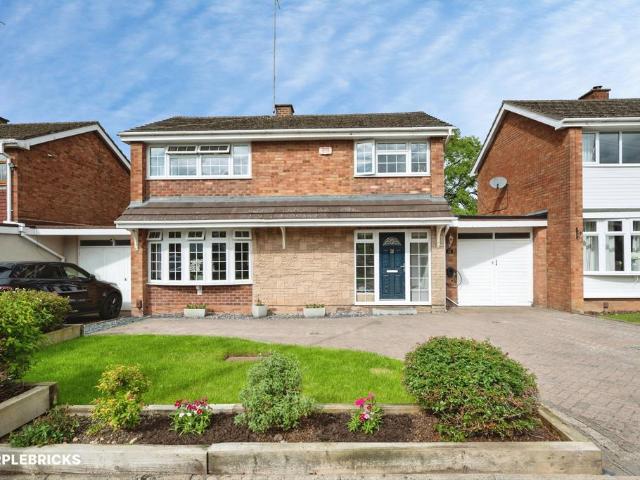 3 bedroom detached house for sale