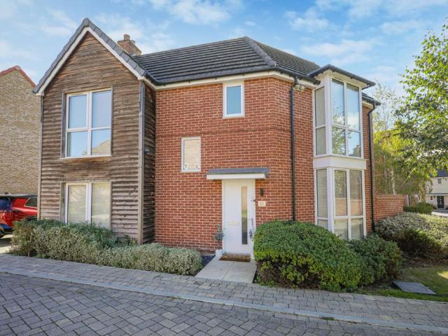 3 bedroom detached house for sale