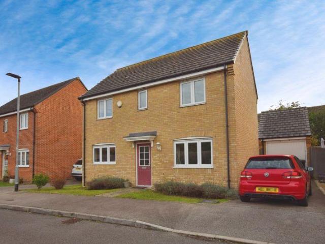 3 bedroom detached house for sale