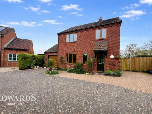 3 bedroom detached house for sale