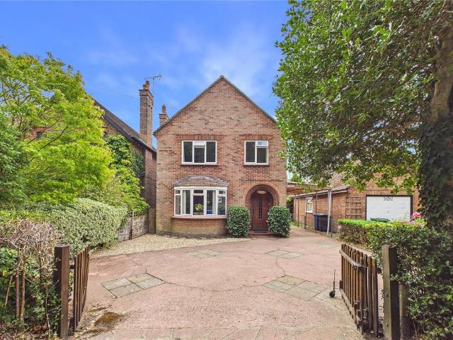 3 bedroom detached house for sale