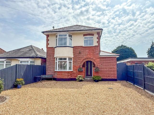 3 bedroom detached house for sale