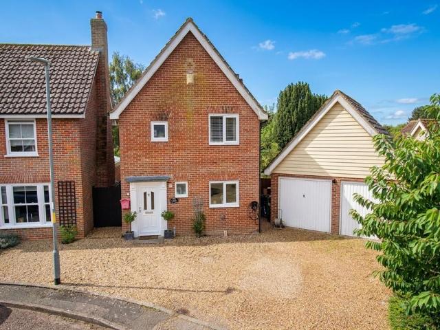 3 bedroom detached house for sale