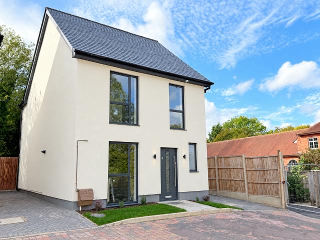 3 bedroom detached house for sale