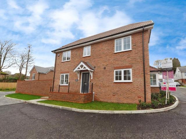 3 bedroom detached house for sale