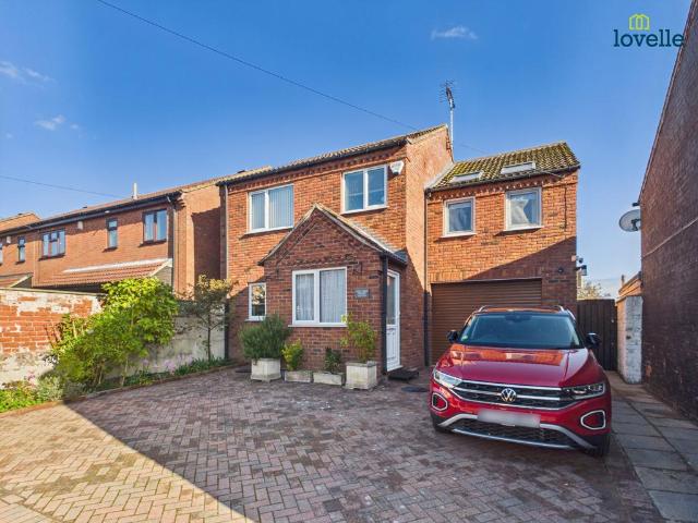 3 bedroom detached house for sale