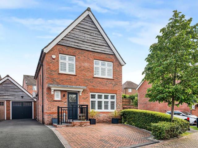 3 bedroom detached house for sale