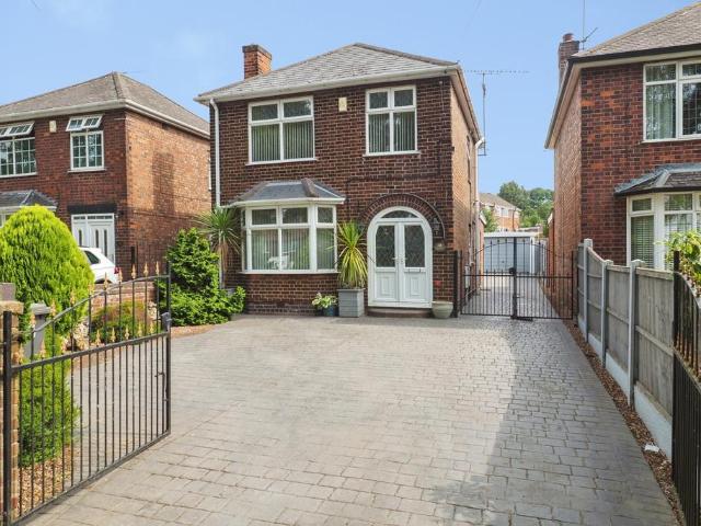 3 bedroom detached house for sale