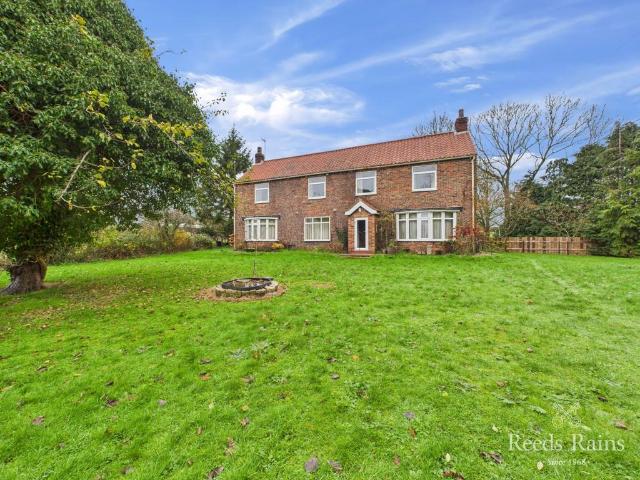 3 bedroom detached house for sale