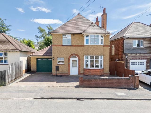 3 bedroom detached house for sale