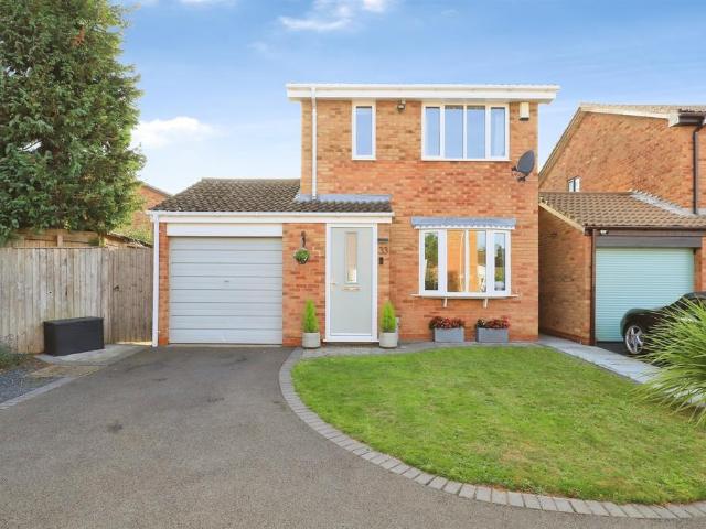 3 bedroom detached house for sale