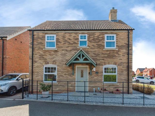 3 bedroom detached house for sale