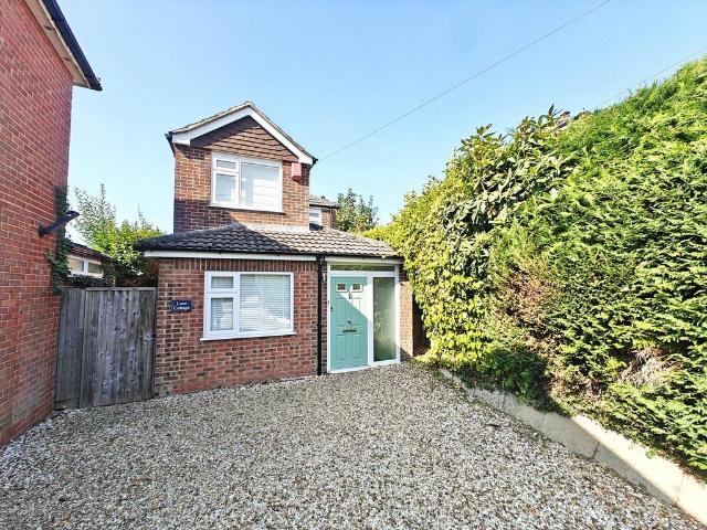 3 bedroom detached house for sale