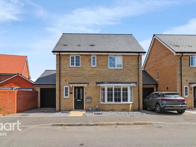 3 bedroom detached house for sale