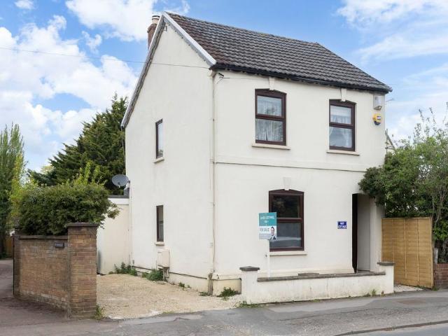 3 bedroom detached house for sale
