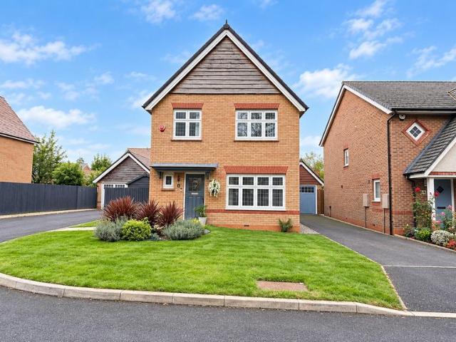 3 bedroom detached house for sale