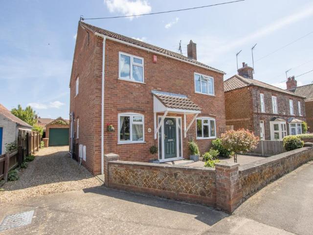 3 bedroom detached house for sale