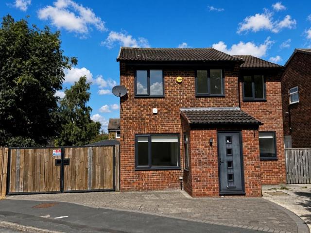 3 bedroom detached house for sale