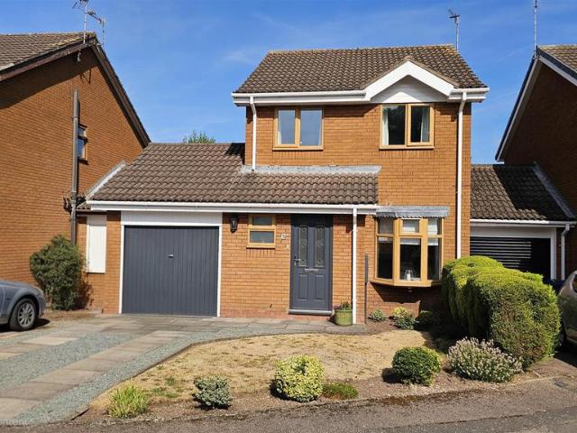 3 bedroom detached house for sale