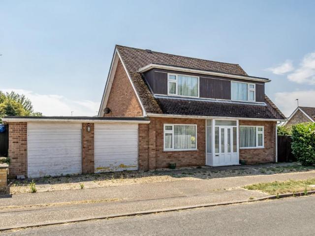 3 bedroom detached house for sale