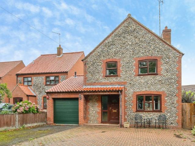 3 bedroom detached house for sale