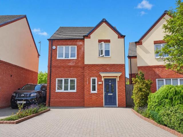 3 bedroom detached house for sale